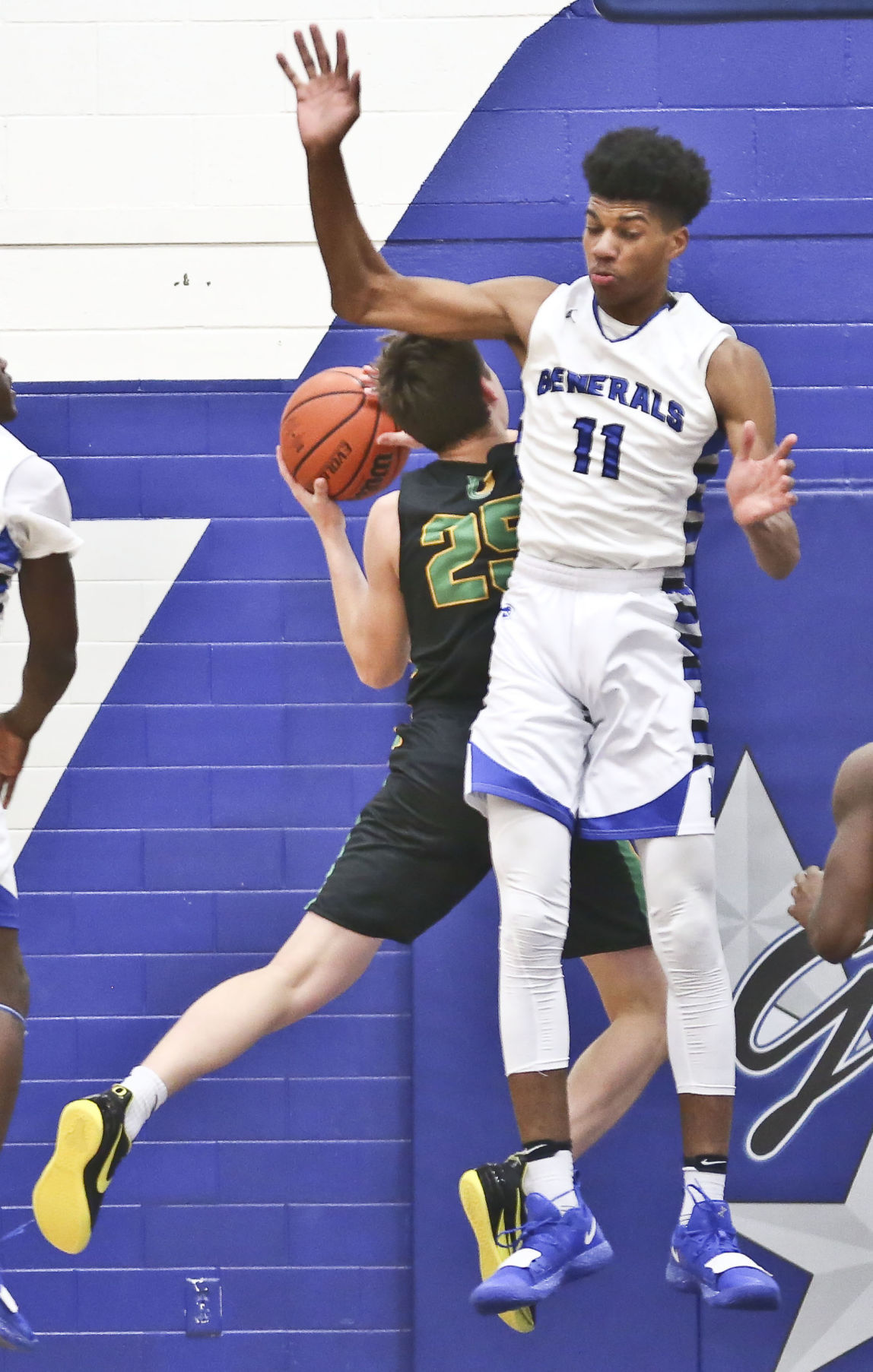 MacArthur U High 17 12.04.18.JPG